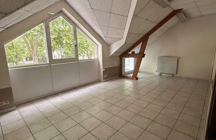A louer 142m2 de bureaux   Angers / St Serge — photo 4