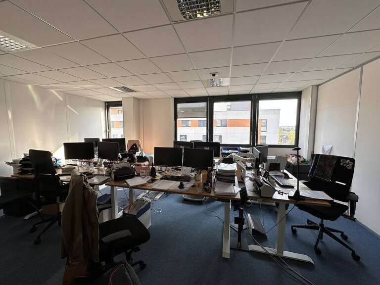 Bureaux 475 m2 - Angers — photo 1