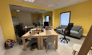 Bureau  200 m² à louer à Bouchemaine (49080)
