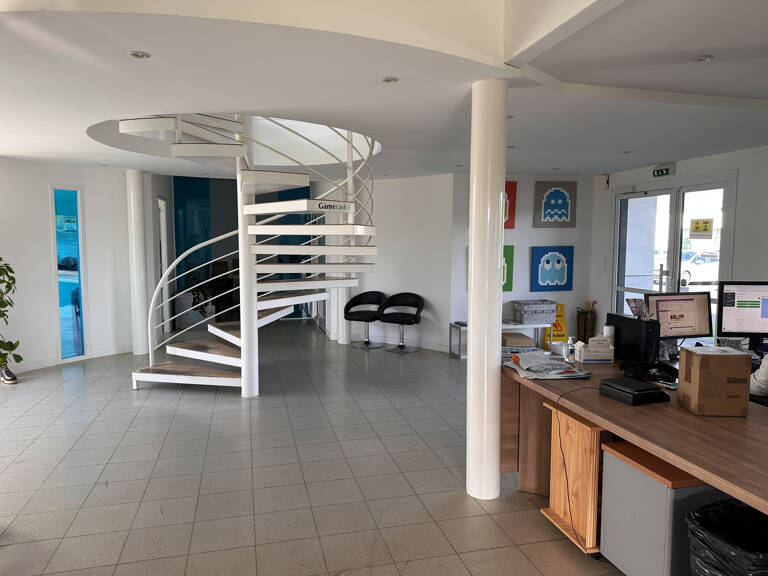 Bureaux 360m2 - Angers Ouest — photo 1