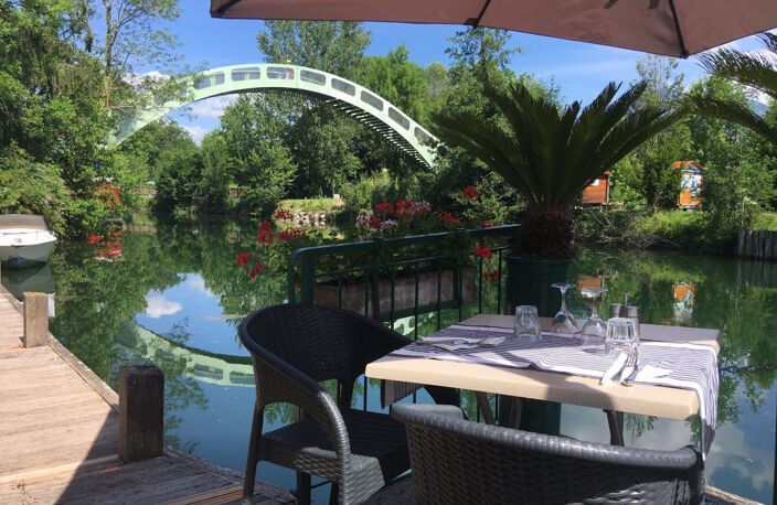 AIX LES BAINS, vente FDC superbe Restaurant Bar au bord de l — photo 3