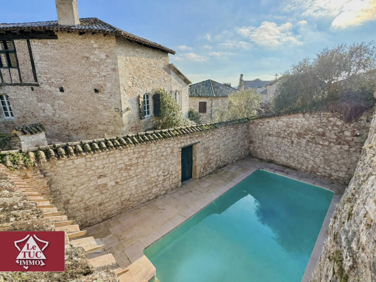Maison médiévale du XIIIe siècle avec piscine — photo 1