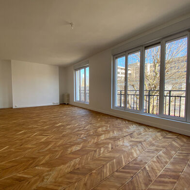 Appartement 4 pièces 790 €