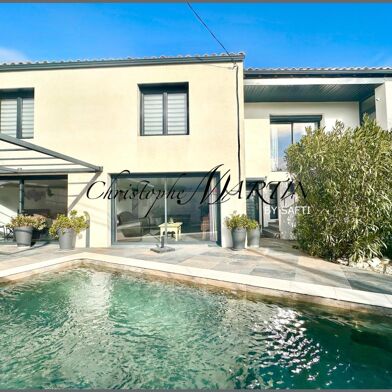 Maison 8 pièces 584900 €