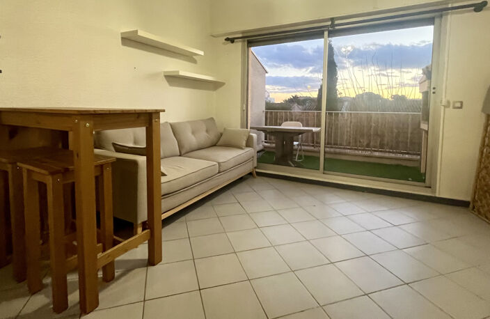 T2 avec Mezzanine terrasse et parking Grau d Agde — photo 3