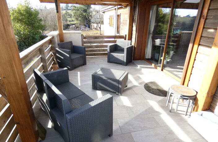 GRANDE PROPRIETE 1.5 HECTARE, VASTE DEPENDANCE,PISCINE COUVE — photo 5