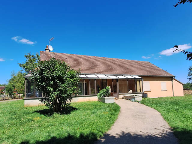 MAISON DE 145M2 DE VIE DE PLAIN PIED,3 A 4 CHAMBRES,HANGAR D — photo du bien