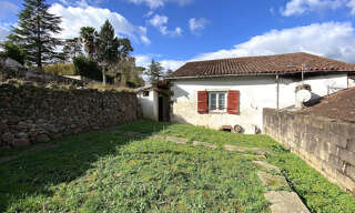 Maison 12 Pièces 247 m² à vendre à Saint-Jean-Pied-de-Port (64220)