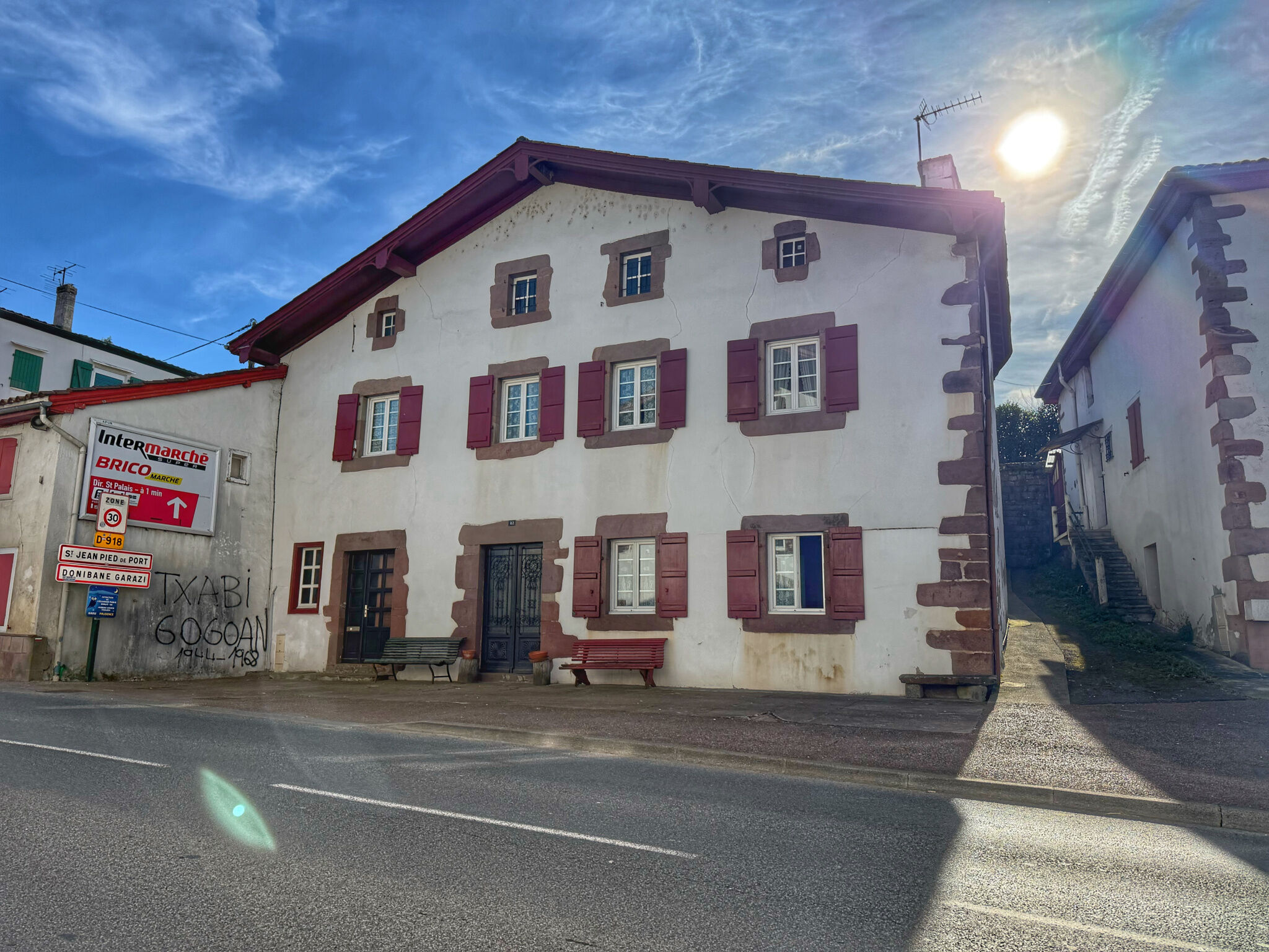 Villa / Maison  T12 à vendre Saint-Jean-Pied-de-Port 64220