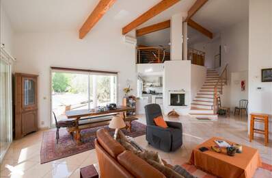 Contemporaine de 6 pièces principales — photo du bien