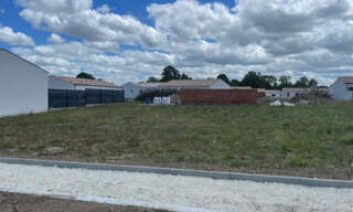 Terrain  431 m² à vendre à Saintes (17100)