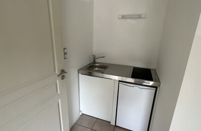 location appartement 425 € CC /mois à proximité de Saint-Laurent-sur-Sèvre (85290)