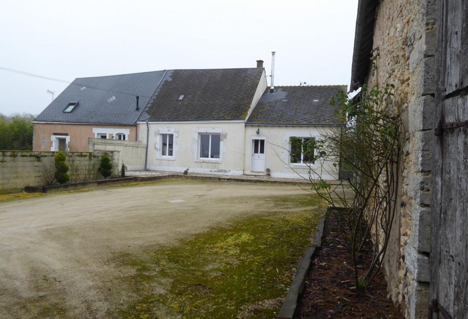 Ensemble immobilier de 160 m² habitables à Saint Léonard-en-Beauce — photo 1