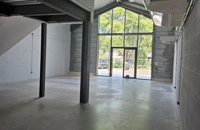 Bien Commercial À Vendre — photo 4