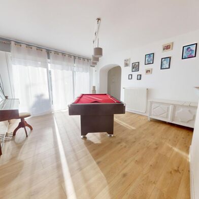 Maison 6 pièces 299940 €