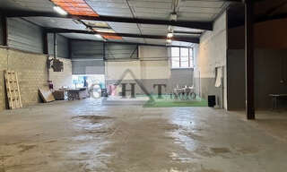 Local industriel  400 m² à louer à Brie-Comte-Robert (77170)