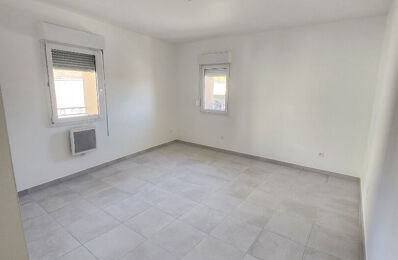 location appartement 740 € CC /mois à proximité de Ceyreste (13600)