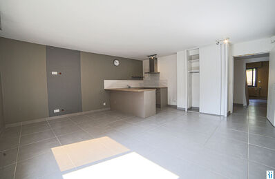 location appartement 1 201 € CC /mois à proximité de Normandie