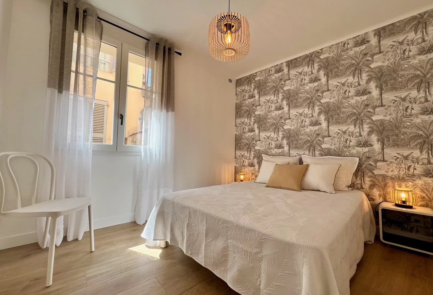VIEIL ANTIBES F3 rénové — photo 1