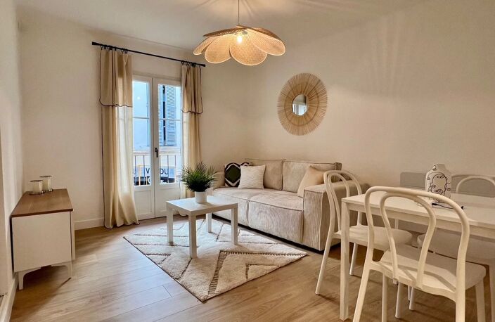 VIEIL ANTIBES F3 rénové — photo 4