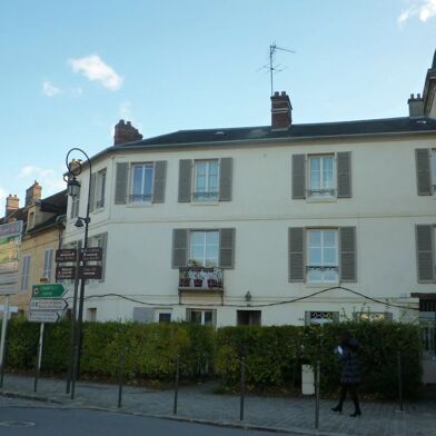 Appartement 4 pièces 325500 €