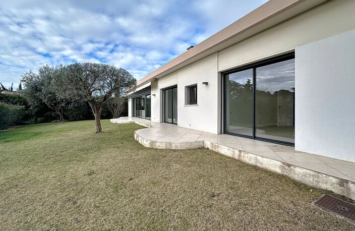 Vente maison 4 pièces 163 m² Mougins (06250) — photo 4
