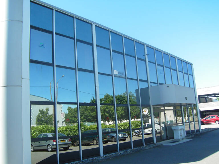 BARRIERE DE PARIS - Local commercial - 231m2 - 2500 EUR HT — photo 1