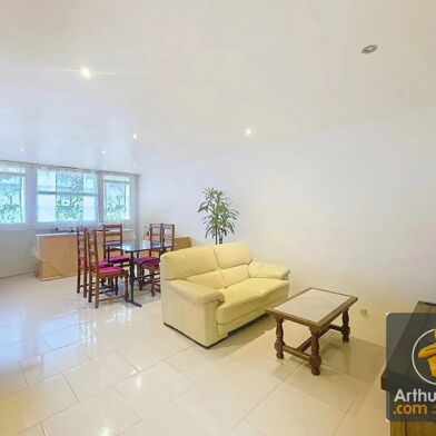 Appartement 4 pièces 166000 €