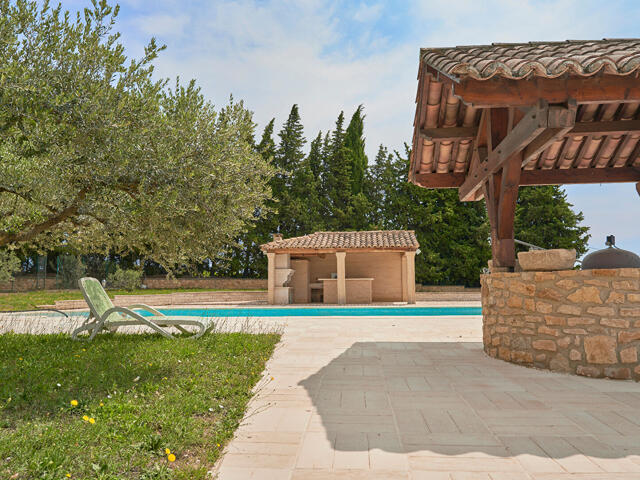 Maison proposé à Sabran