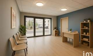 Bureau  80 m² à louer à Fontaines-sur-Saône (69270)