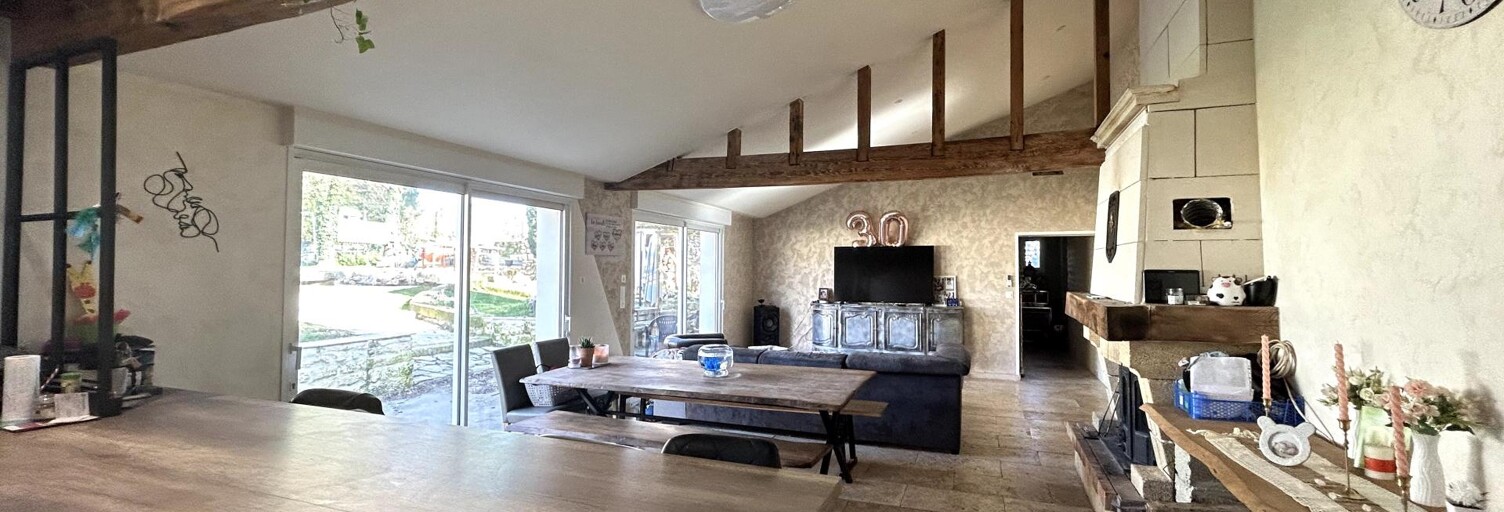 Maison 8 Pièces 240 m² à vendre à Saint-Vaize (17100)