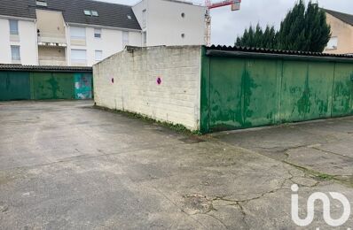 garage  pièces 788 m2 à vendre à Livry-Gargan (93190)