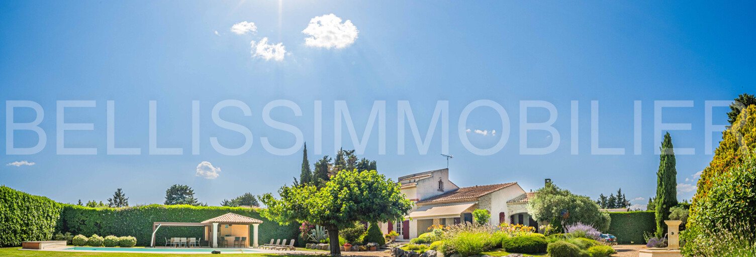 Maison 6 Pièces 215 m² à vendre à Sénas (13560)