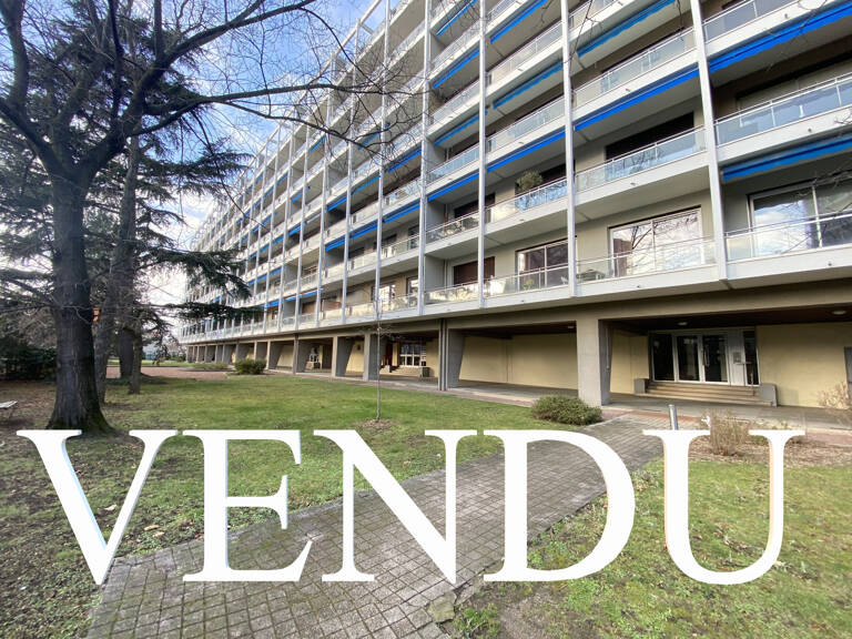 Roanne proche gare et centre-ville, Appartement de Type 4 à — photo 1