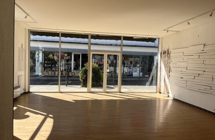 Vente immeuble   Saint-Pierre-d'Oléron (17310) — photo 2