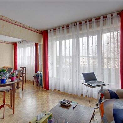 Appartement 4 pièces 132000 €