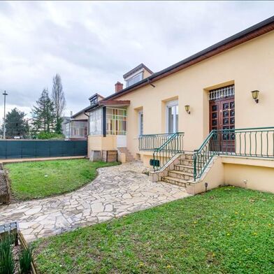 Maison 9 pièces 148 m²