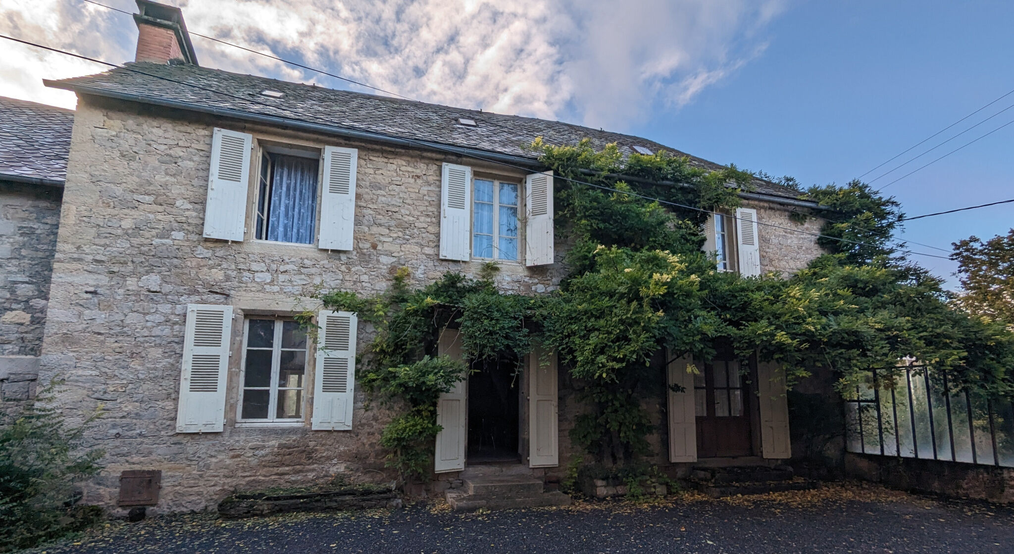 Villa / Maison 9 pièces  à vendre Laissac-Sévérac-l'église 12310