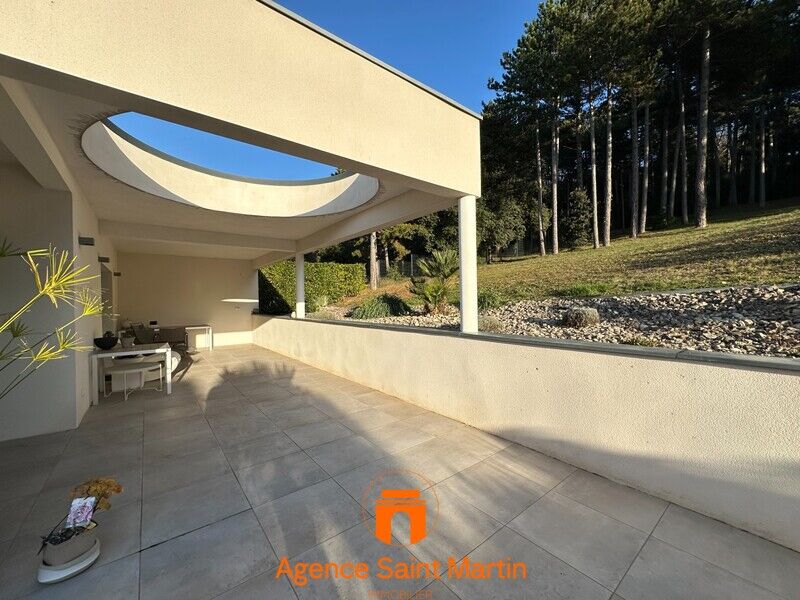 Villa / Maison  T7 à vendre Montélimar 26200