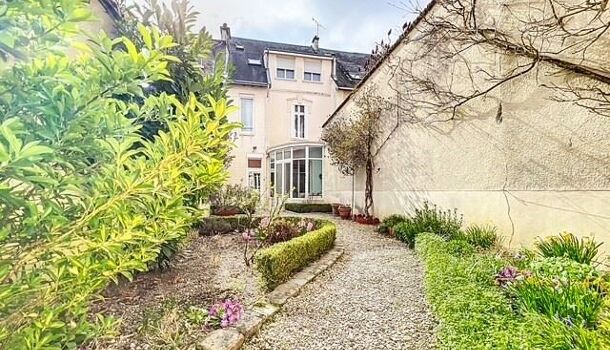 Villa / Maison 9 pièces  à vendre Reims 51100