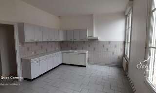 Immeuble  270 m² à vendre à Le Lude (72800)