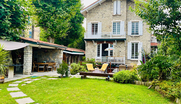 Villa / Maison 14 pièces  à vendre Bayonne 64100