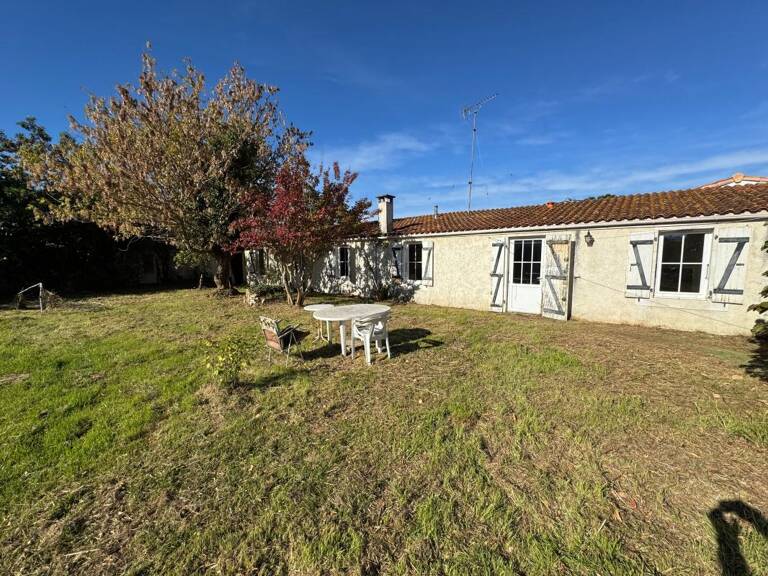 Maison À Vendre — photo 1