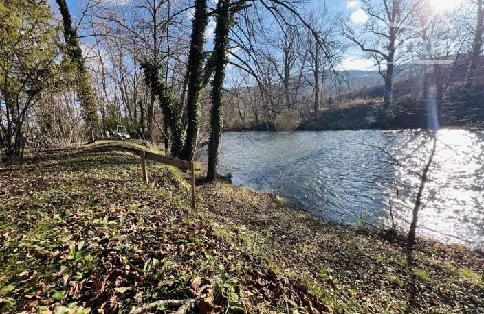 VENDU Charmante maison avec terrain boisé en bord de rivière — photo 3