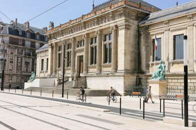 Appartement 5 pièces 180000 €