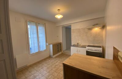 location appartement 490 € CC /mois à proximité de Giffaumont-Champaubert (51290)