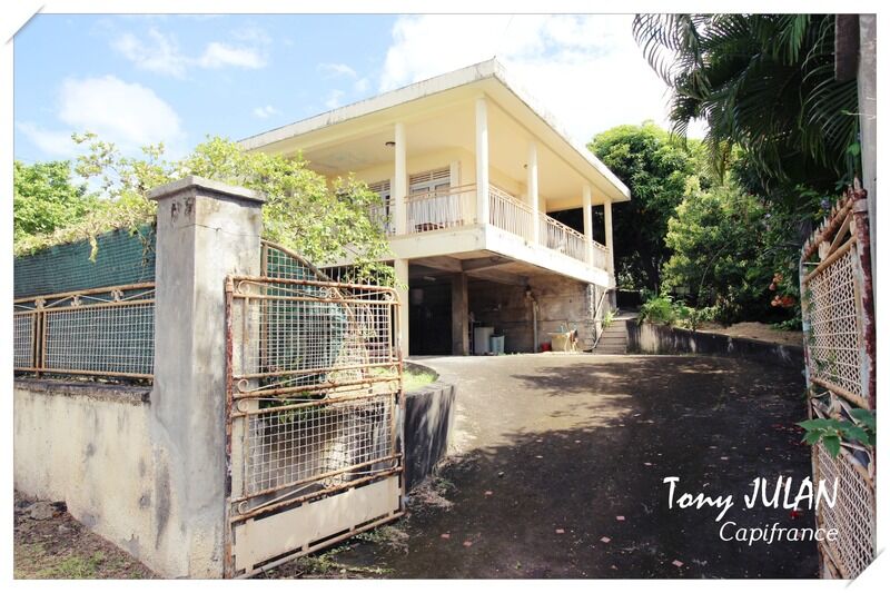 Villa / Maison 6 pièces  à vendre Basse-Terre 97100