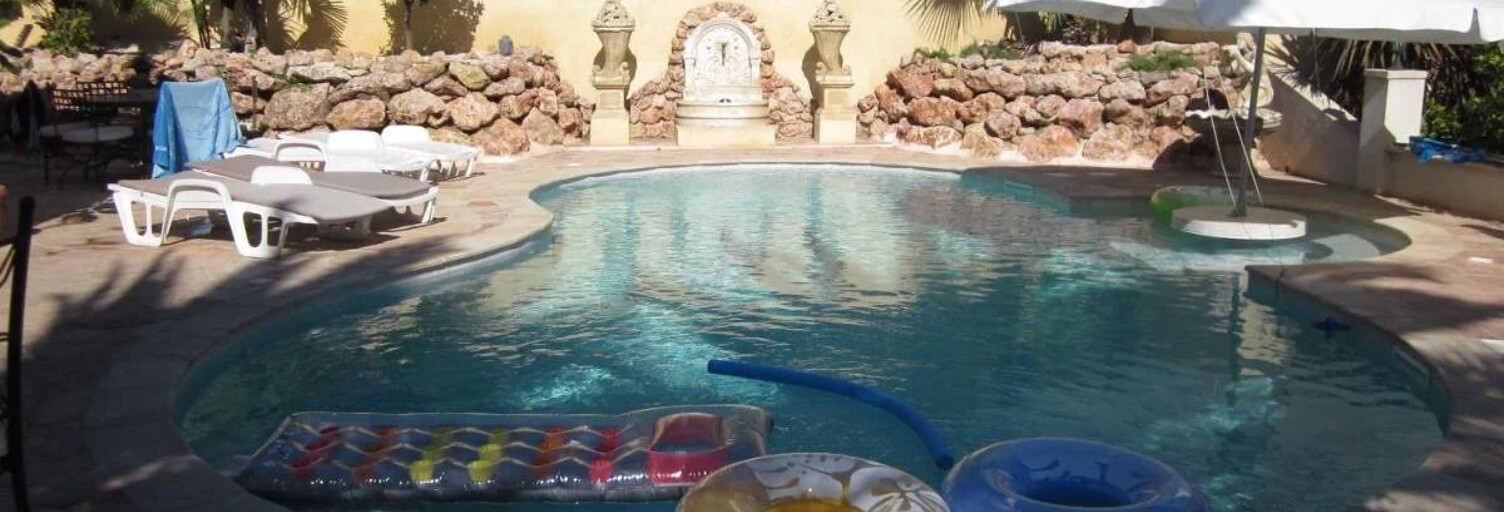 Maison 14 Pièces 450 m² à vendre à Hyères (83400)