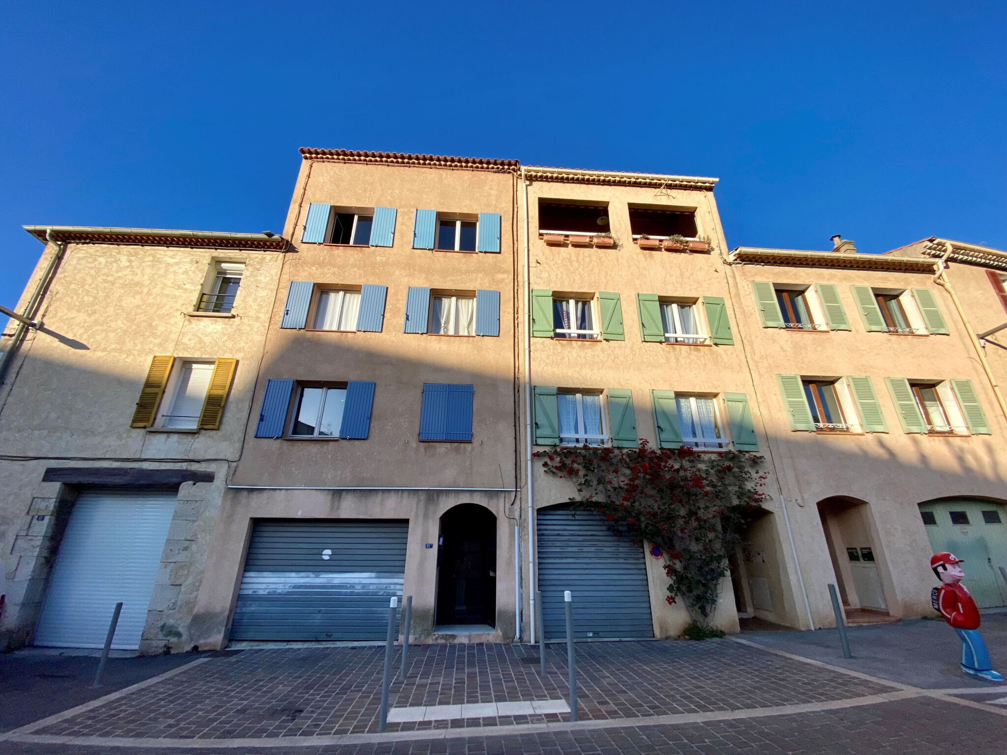 Appartement 3 pièces  à louer Hyères 83400