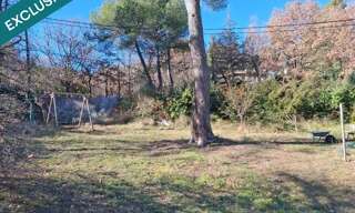 Terrain  452 m² à vendre à Pierrevert (04860)